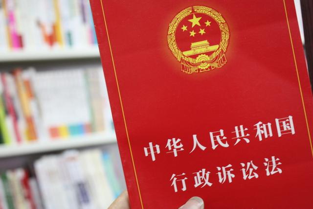 征收与动手拆房的不是一个部门，面对违法拆迁，该找谁？
