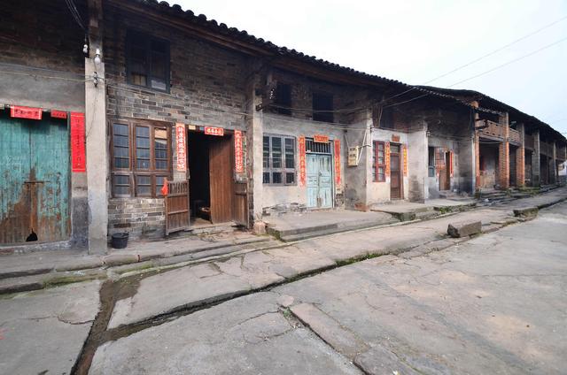 又被判定违法建筑了？擦亮眼睛，这八类根本不算，非法拆除要担责