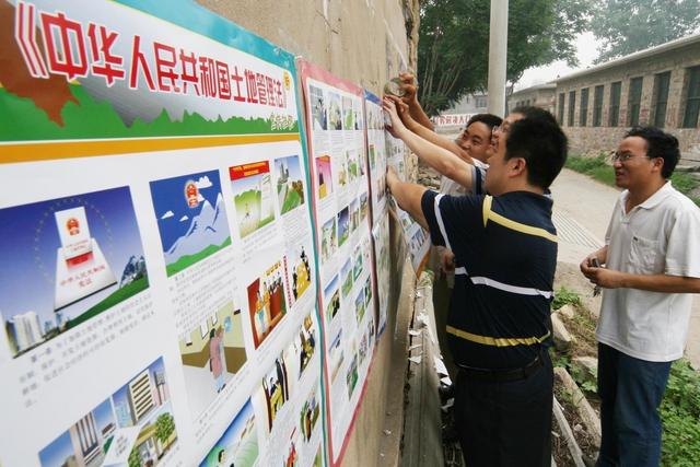 征收方出具的评估报告，比拆迁户的估价少了近四百万，信谁？