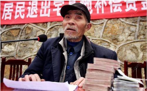 农村无证房拆迁有补偿吗？会怎么补？这几个问题农民得注意