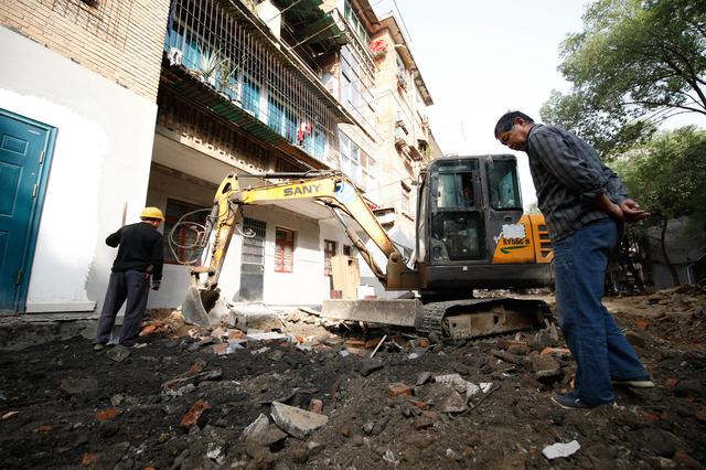 安稳住了很多年的房子，一遇征拆却成违建？这公平吗？该怎么办？