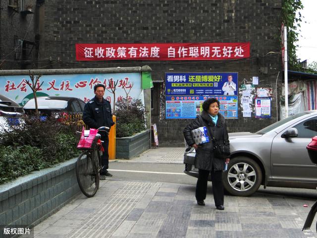 面对不合法拆迁，不能忍让也不能冲动！那么拆迁户怎么做才明智？