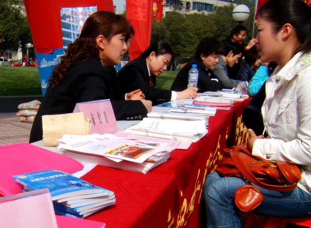 拆迁协议签完字，原件被拿走修改怎么办？