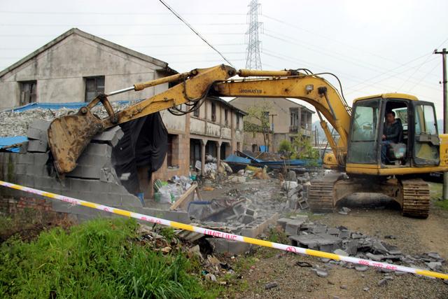 2020年记牢：暴力拆房、先搬迁后补偿、没公告就拆房都是违法行为