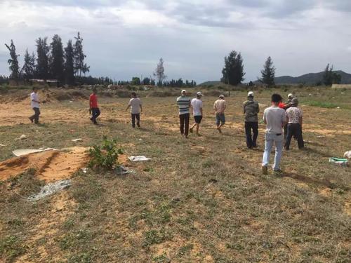 当地毁坏麦苗，占用耕地，河道拓宽工程，却说成征地？