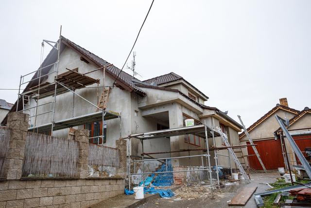 农村土地安置补助费，能直接发到村民手里吗？