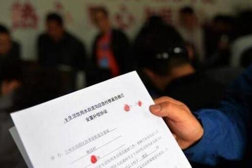 行政机关制定的征地补偿方案，农民有表态和拒绝的权利吗？
