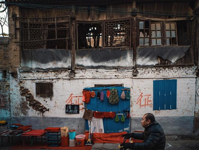 房屋拆迁中，这6类房屋在2020年不再是违章建筑，非法强拆将担责