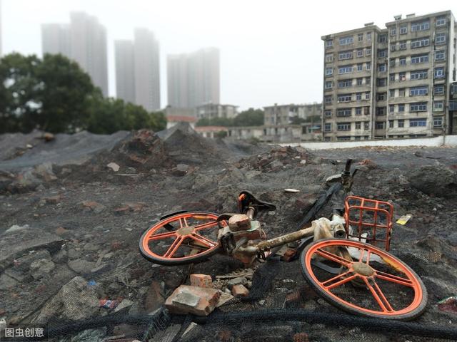 征拆过程中无证房屋按“违建”拆除，“以违促拆”才是背后真相？