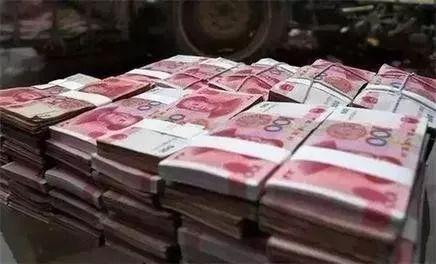 听到要拆迁的公告后，多盖房子就能多拿钱？如今还是这样吗？