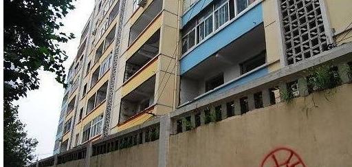 都是拆迁，都是房子，为什么农村人会越拆越穷？