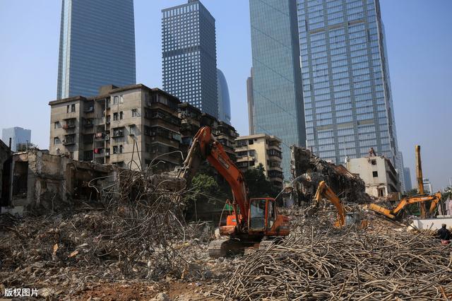 城中村拆迁，集体土地上房屋补偿，是否也能同周边城市房屋一样？