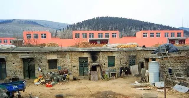 现在农村不允许建造房屋，连翻修都不可以，原因是什么