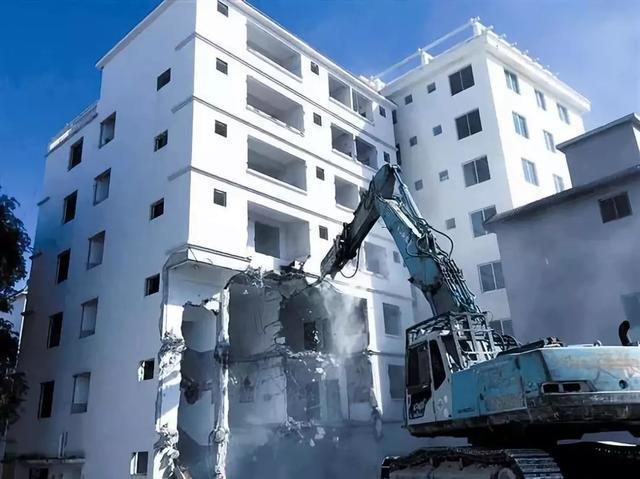 2020年企业拆迁跟房屋拆迁相比，这几项拆迁补偿款必须要有