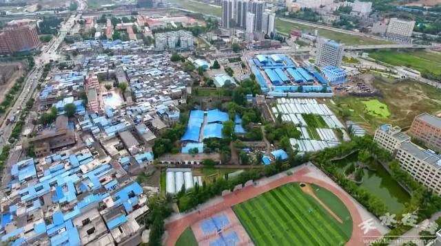 2020年棚户区、城中村改造只要涉及征收、拆迁，必须严格依法进行