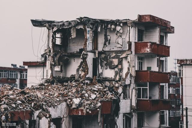 2020年征地拆迁，遇到这五种情况一定违法，拆迁户坚决要依法维权