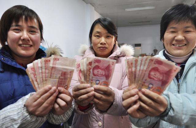 高额的搬迁奖励金让人心动，但“心动”的背后多数是“陷阱”